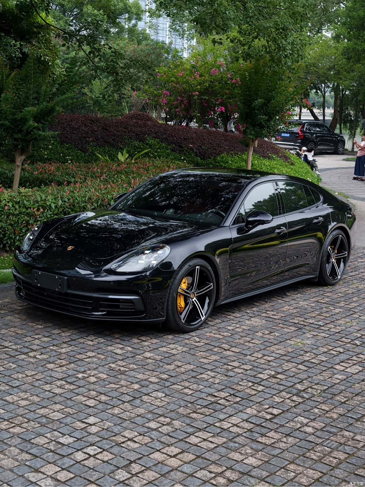 Porsche Panamera, 2019 1