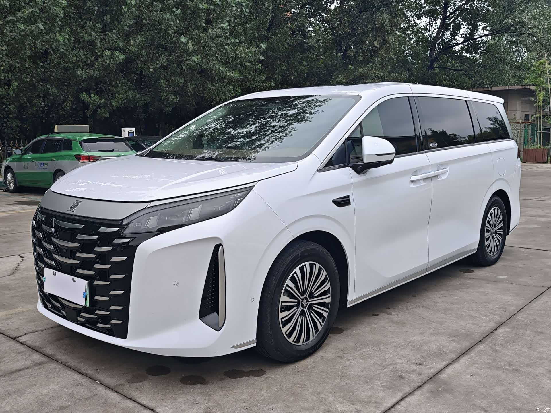 BYD Xia, 2025 1