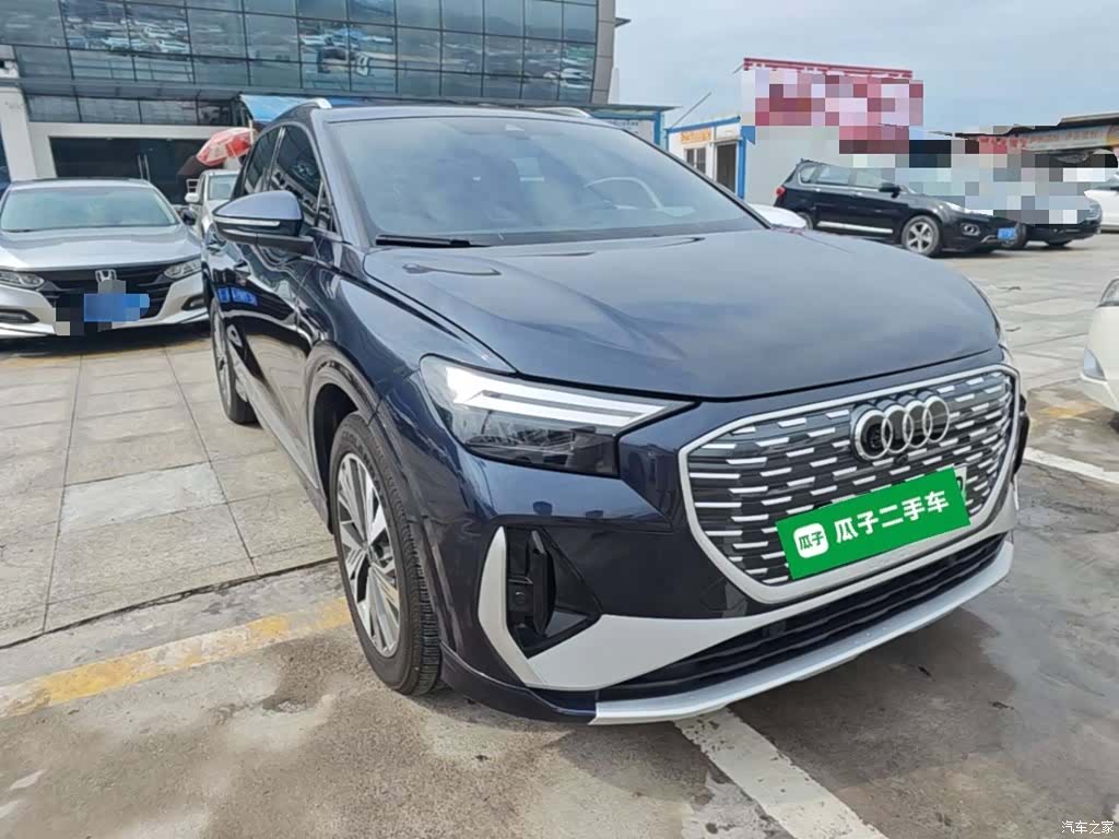 Audi Q4 e-tron, 2023 4