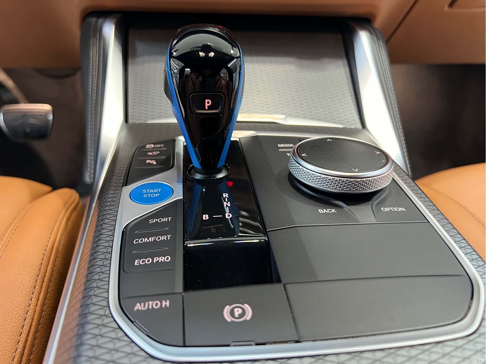 BMW i4, 2023 8