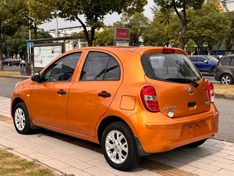 Nissan March