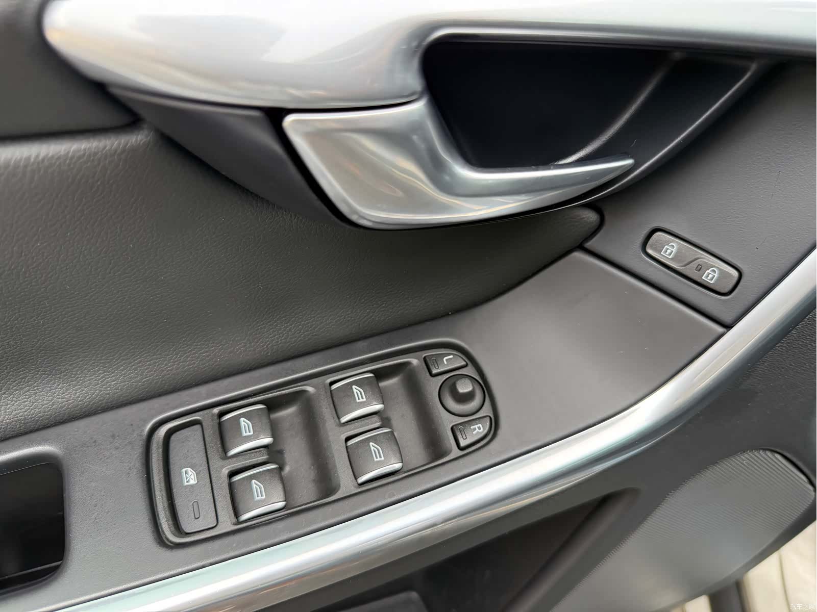Volvo XC60, 2017 17