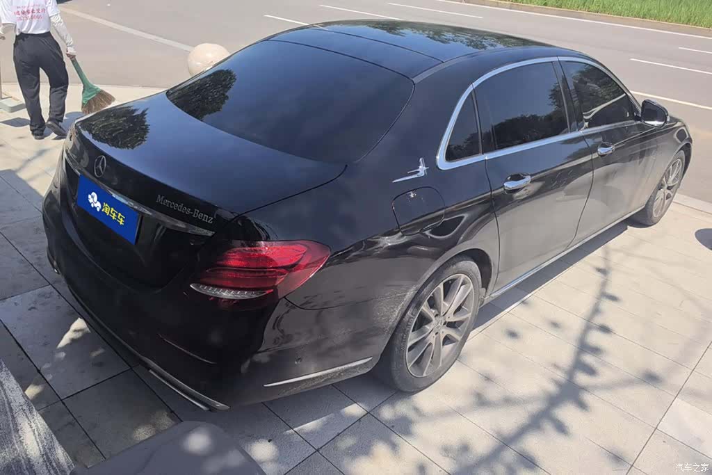 Mercedes-Benz E-Class, 2019 3