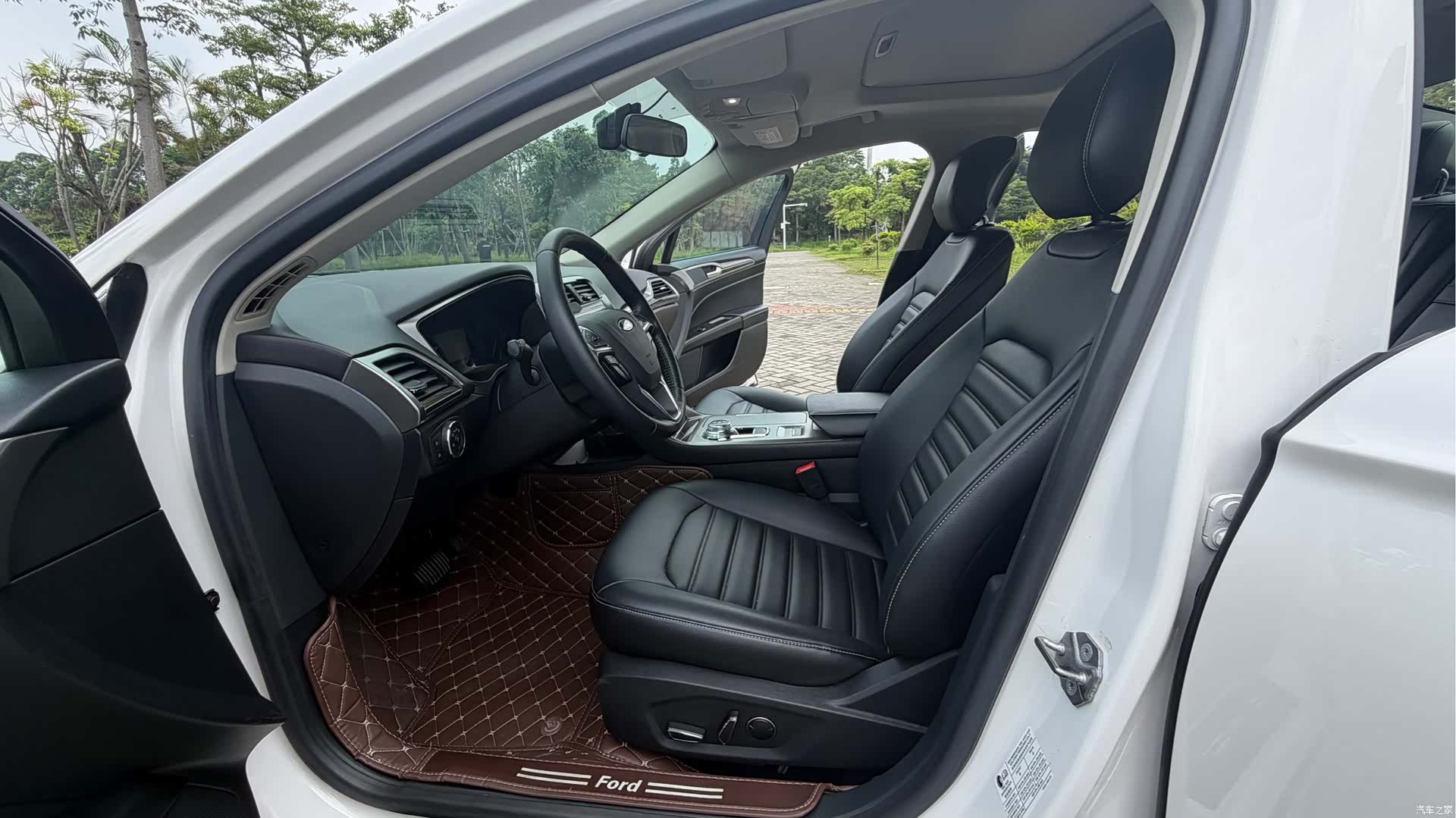 Ford Mondeo, 2022 7