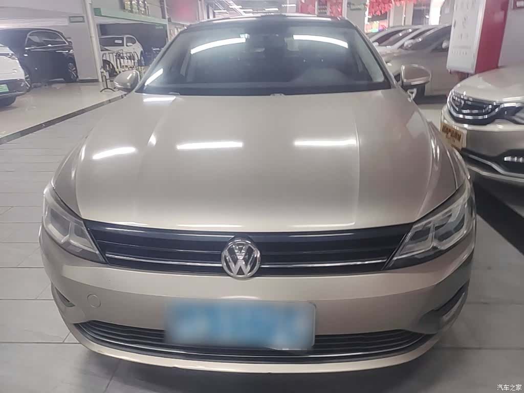 Volkswagen Lamando, 2016 3