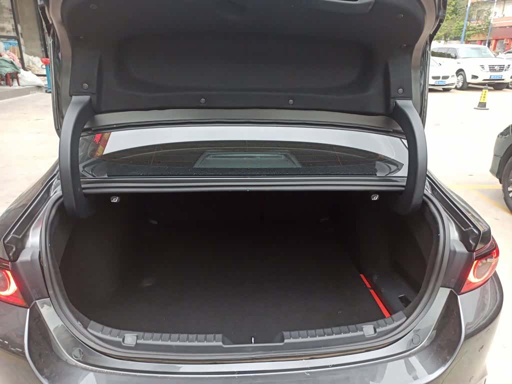 Mazda Mazda3, 2023 15