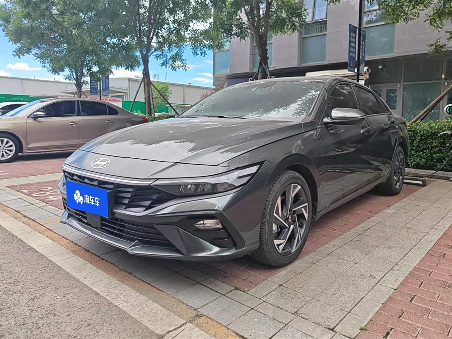 Hyundai Elantra
