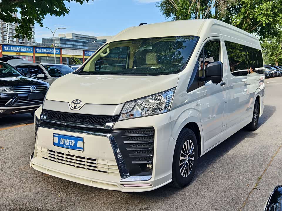 Toyota HIACE Toyota HIACE