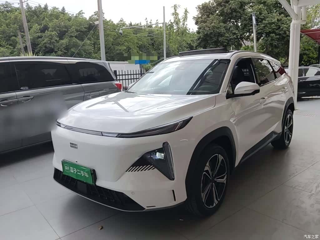 Geely Galaxy L7, 2023 2