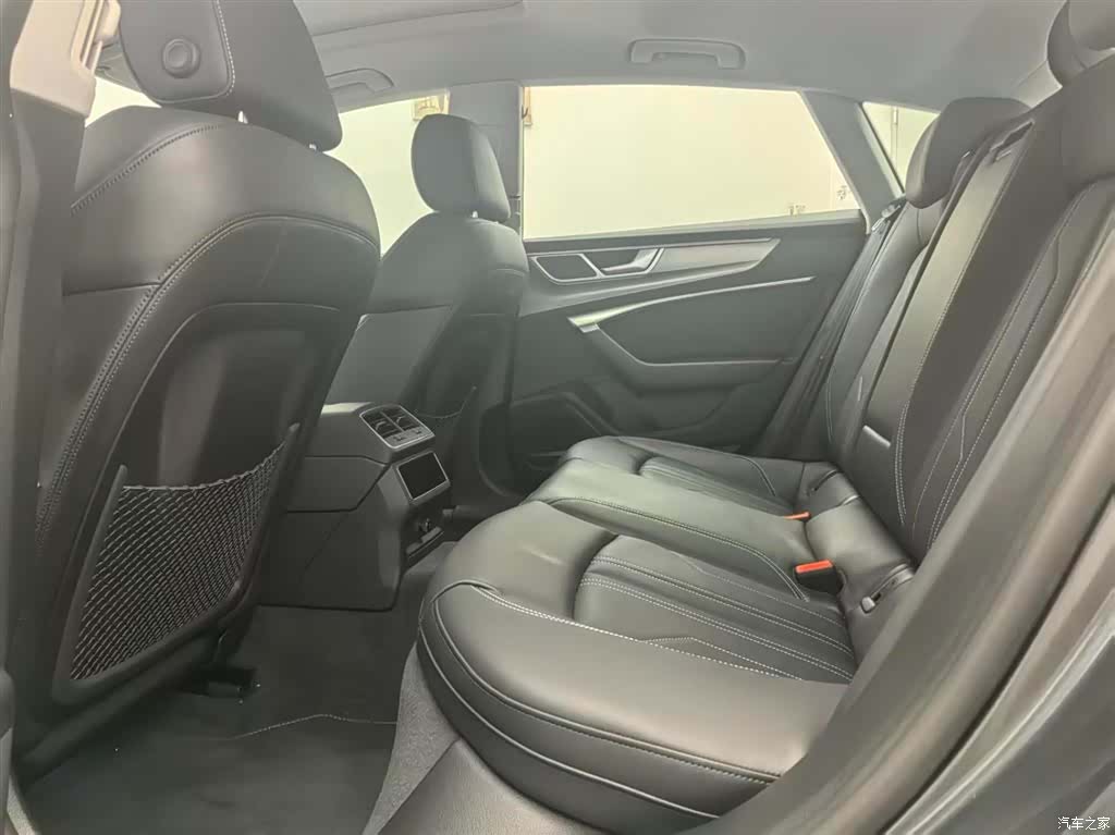 Audi A7, 2025 12