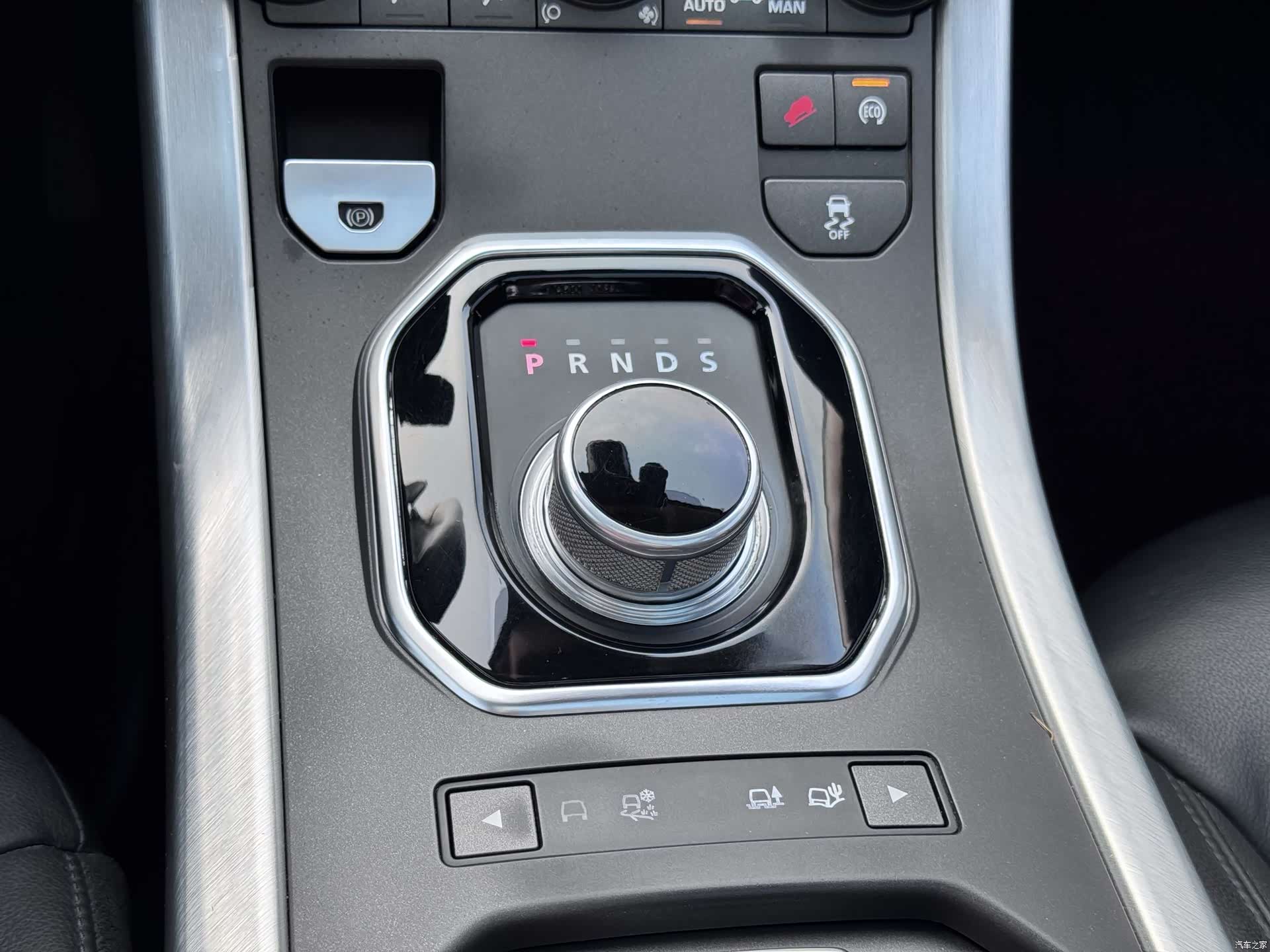 Land Rover Range Rover, 2015 10