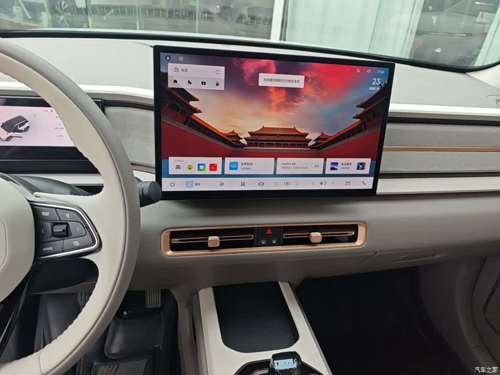 Geely Icon, 2025 13