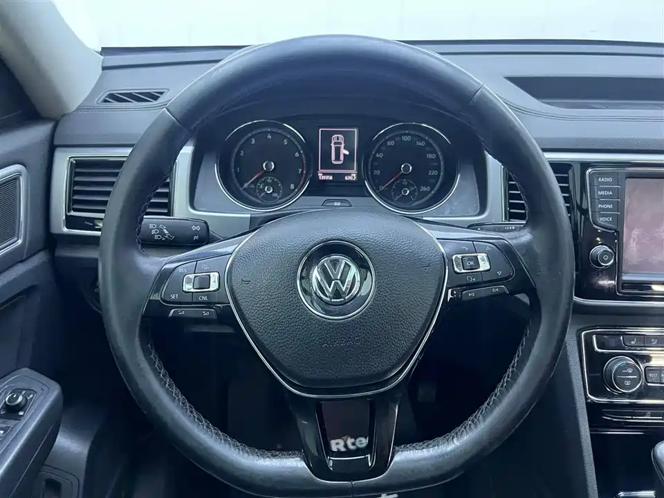 Volkswagen Tourang