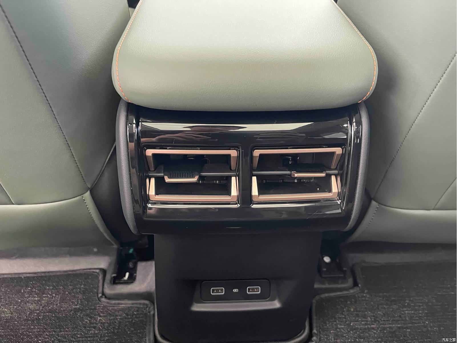Chery iCAR, 2024 16