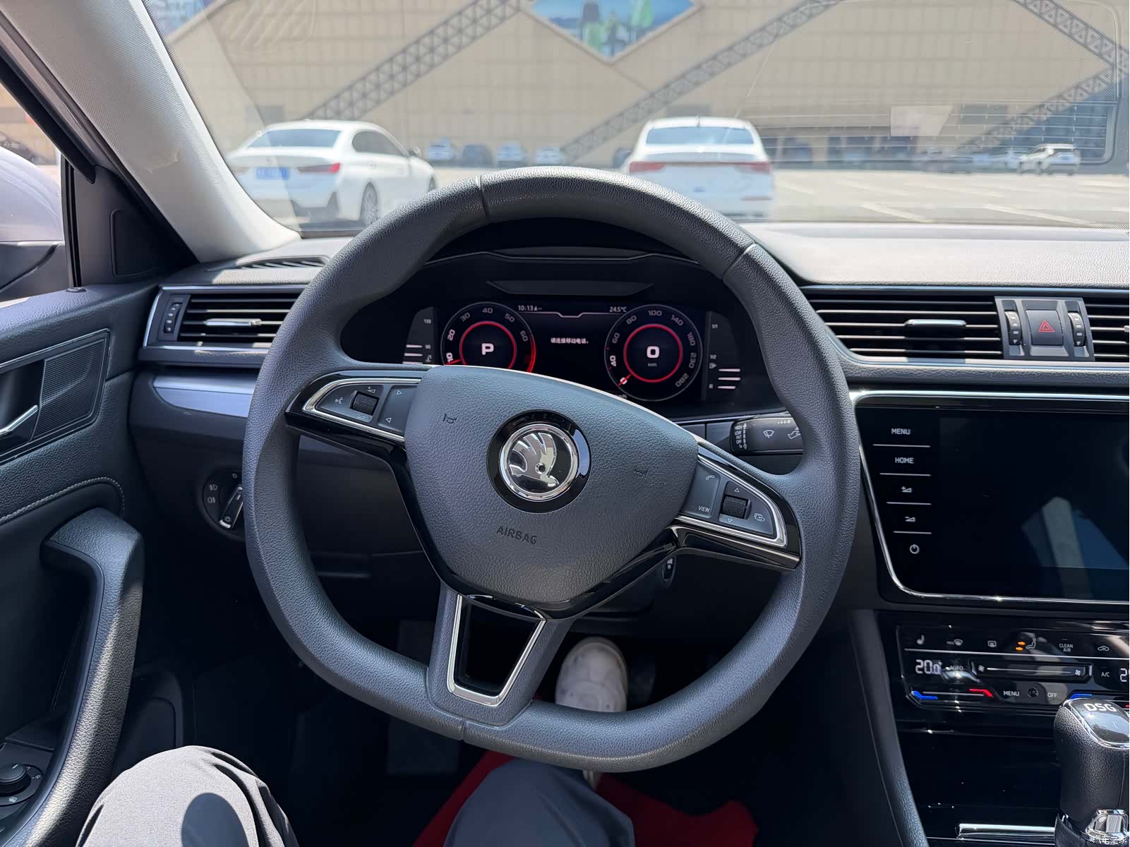Skoda Superb, 2023 23