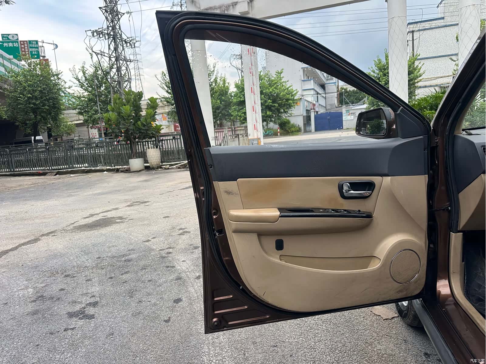 Wuling Hongguang, 2014 9