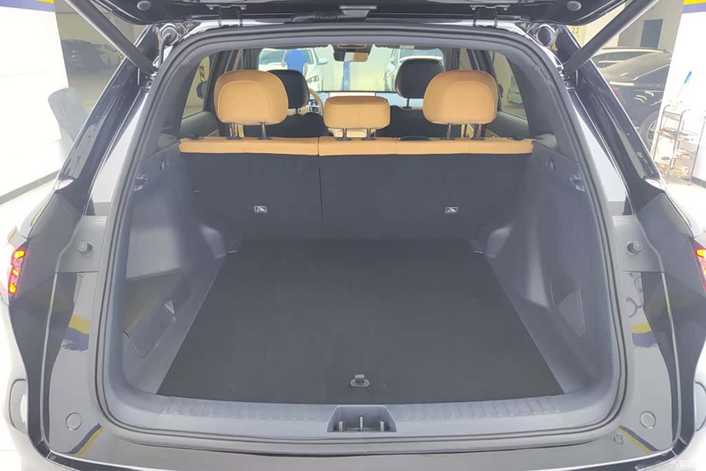 Geely 7, 2025 4