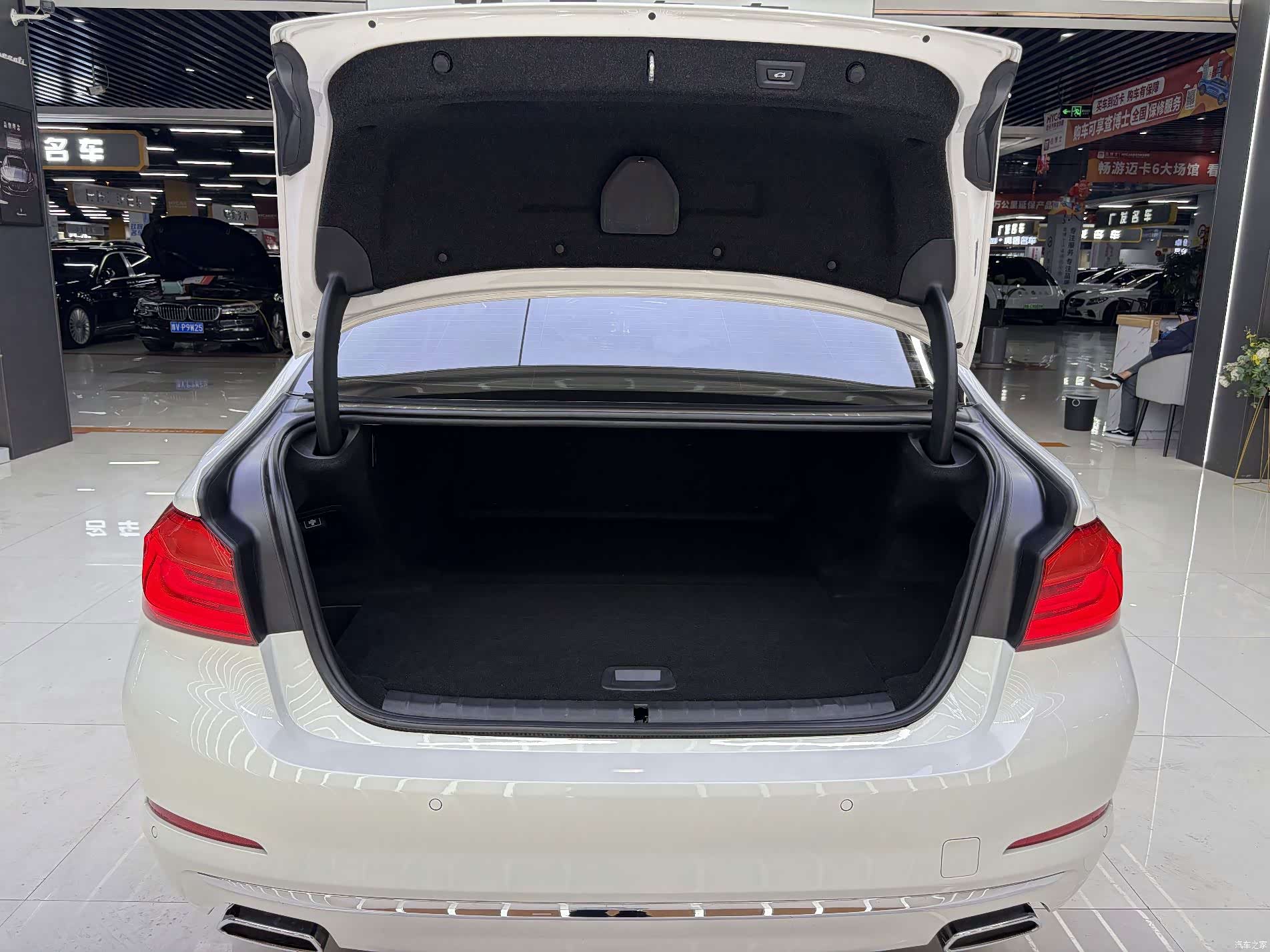 BMW 5 Series, 2018 16