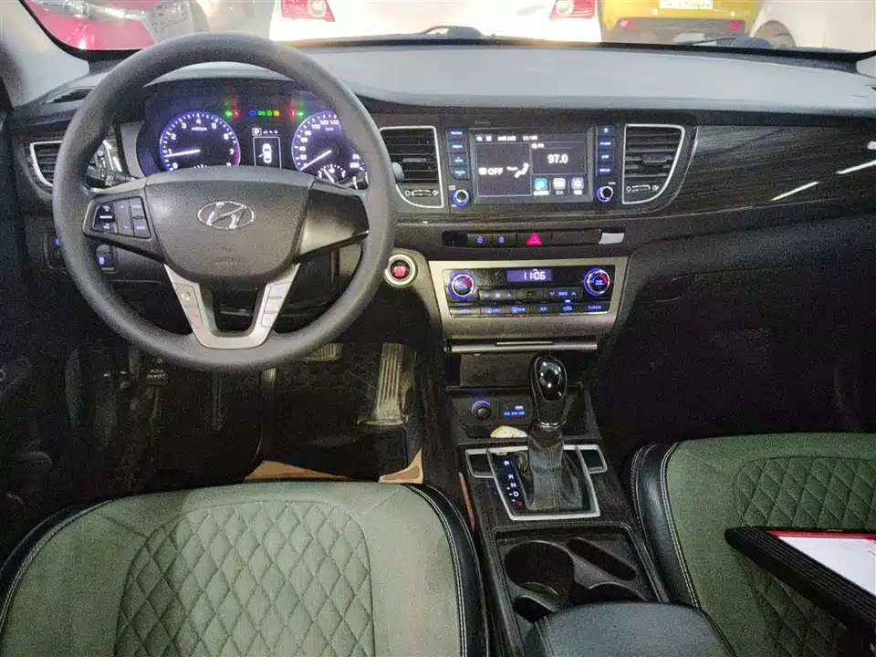 Hyundai Name picture