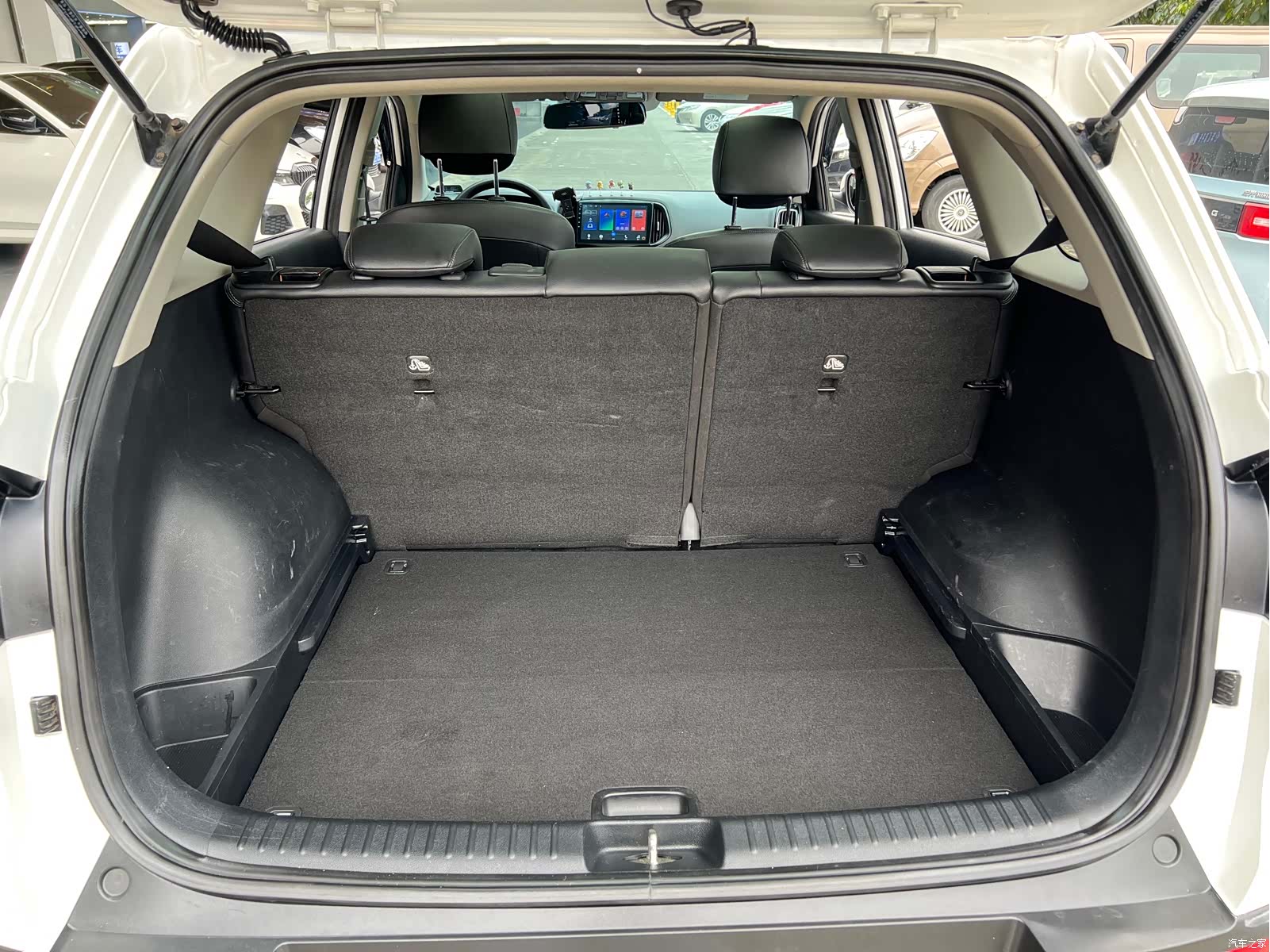 Kia KX3, 2016 13