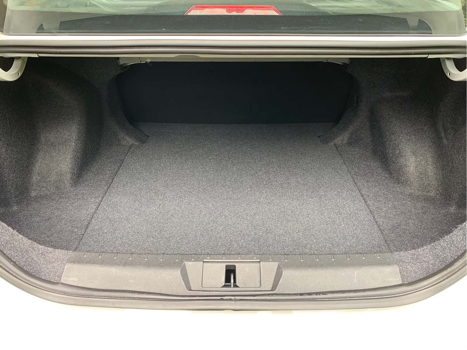 Geely Emgrand, 2019 9