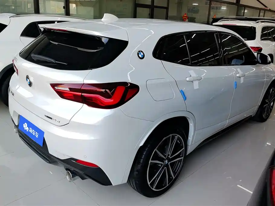 BMW X2