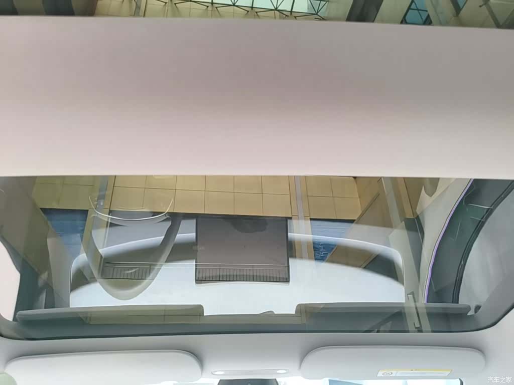 Tesla Model 3, 2024 18