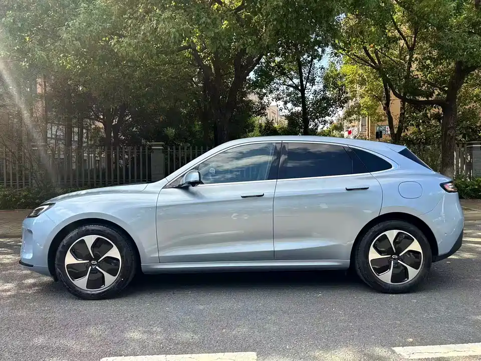 AITO Ask the world M5