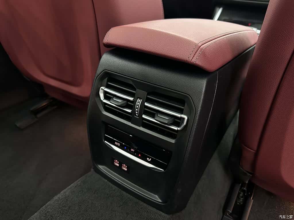 BMW i3, 2023 24