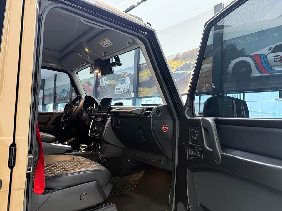 Mercedes-Benz G-class