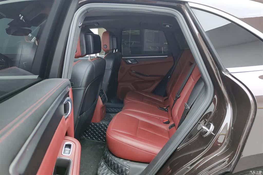 Porsche Macan, 2018 11