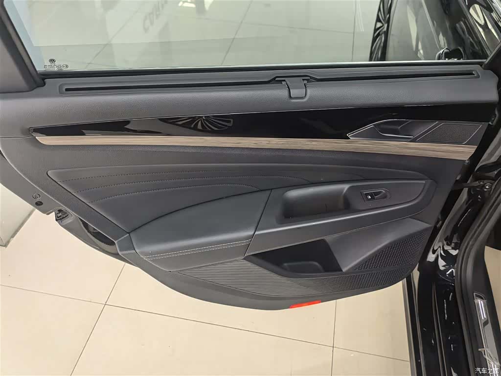 Volkswagen Passat, 2020 11