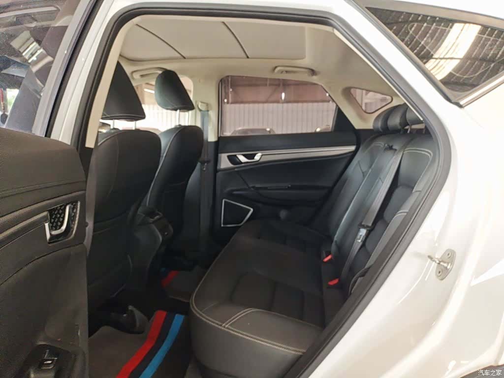Geely Emgrand, 2018 17