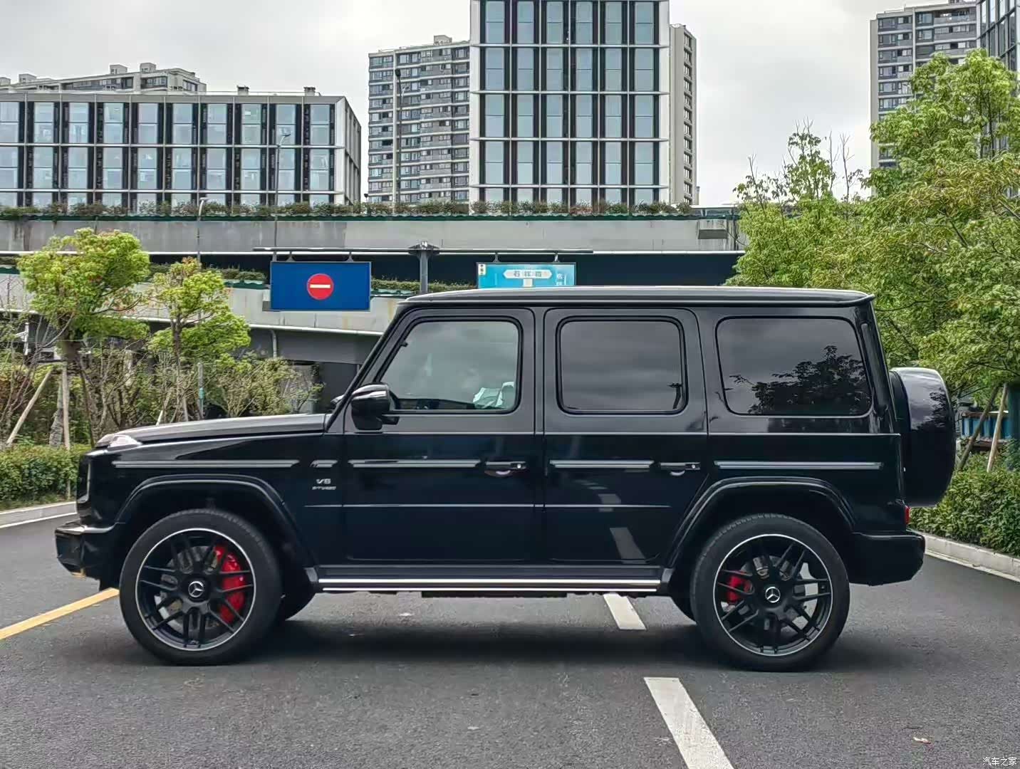Mercedes-Benz G-Class, 2023 3