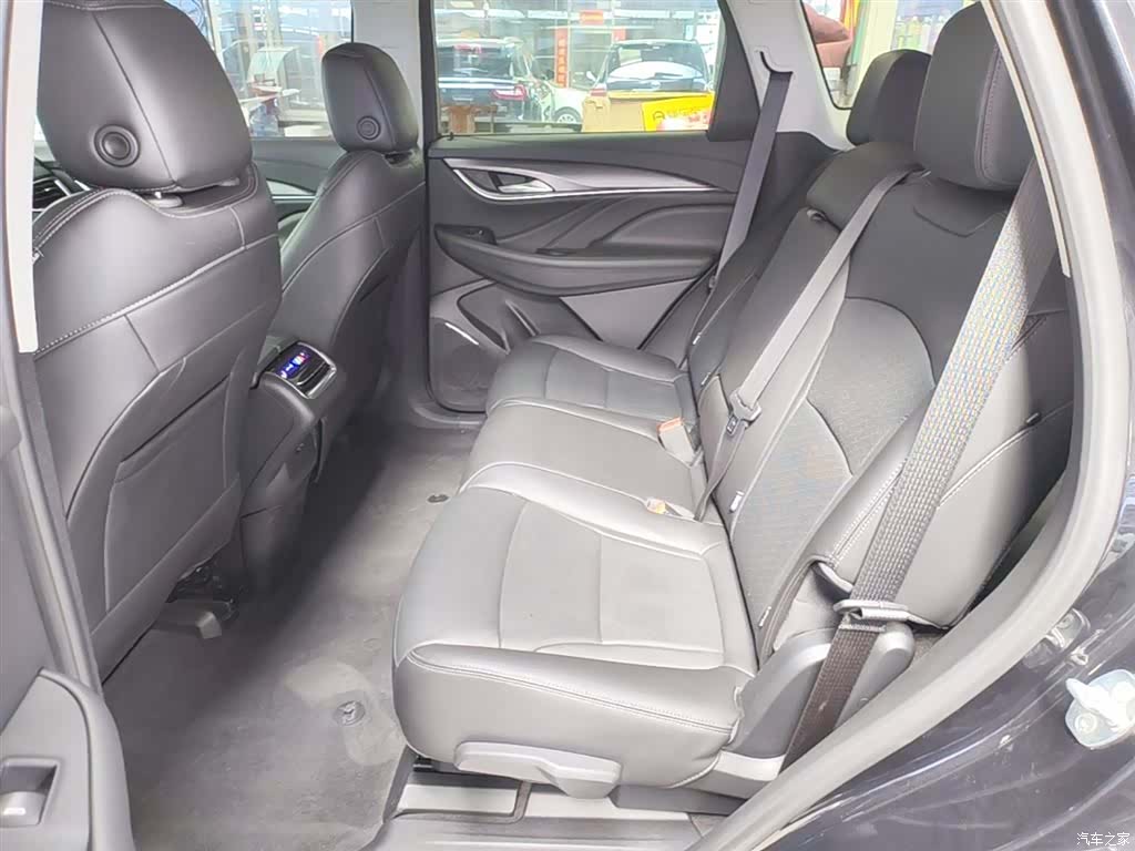 Buick Enclave, 2022 17