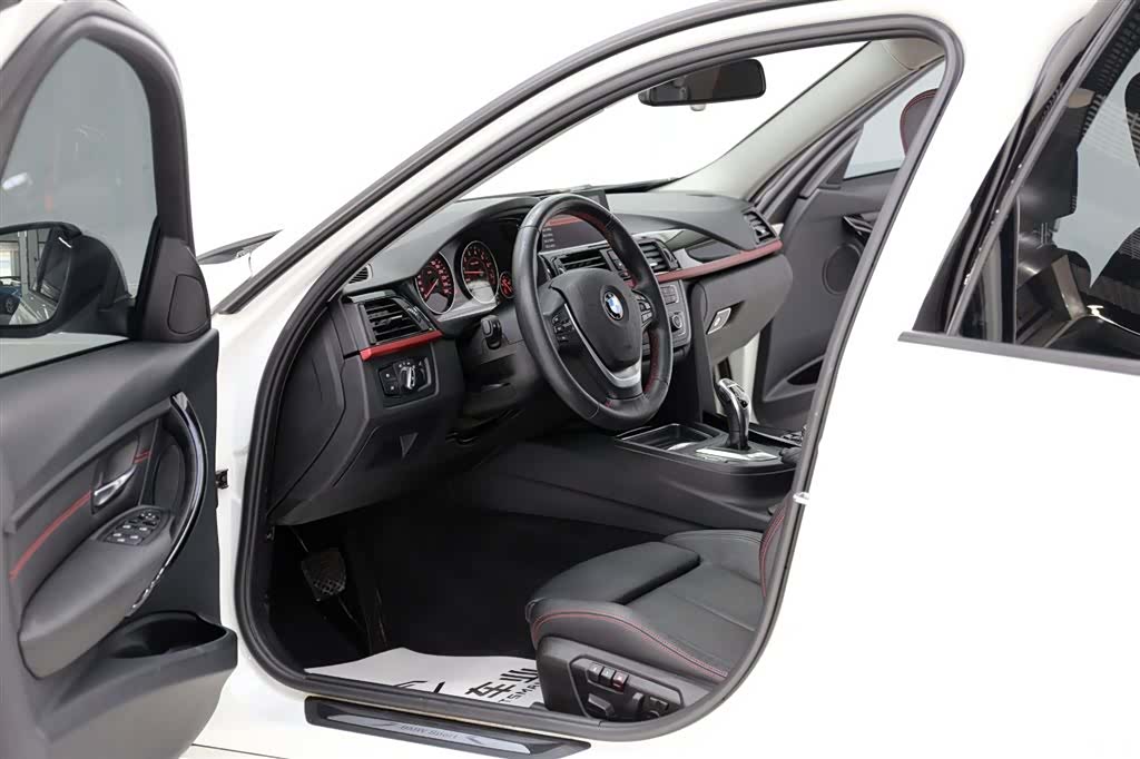 BMW 3 Series, 2016 все фото