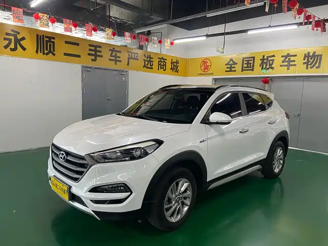 Hyundai Tucson 2017 — купить из Китая под заказ