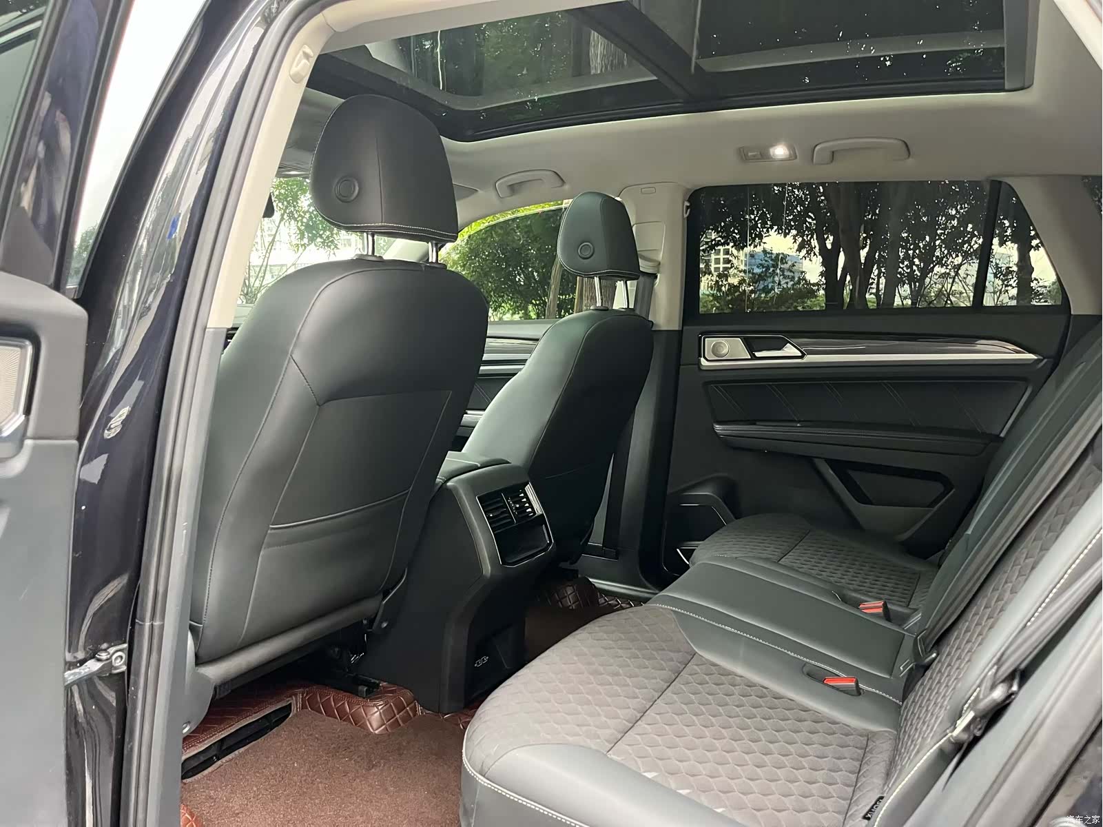Volkswagen Teramont X, 2020 9