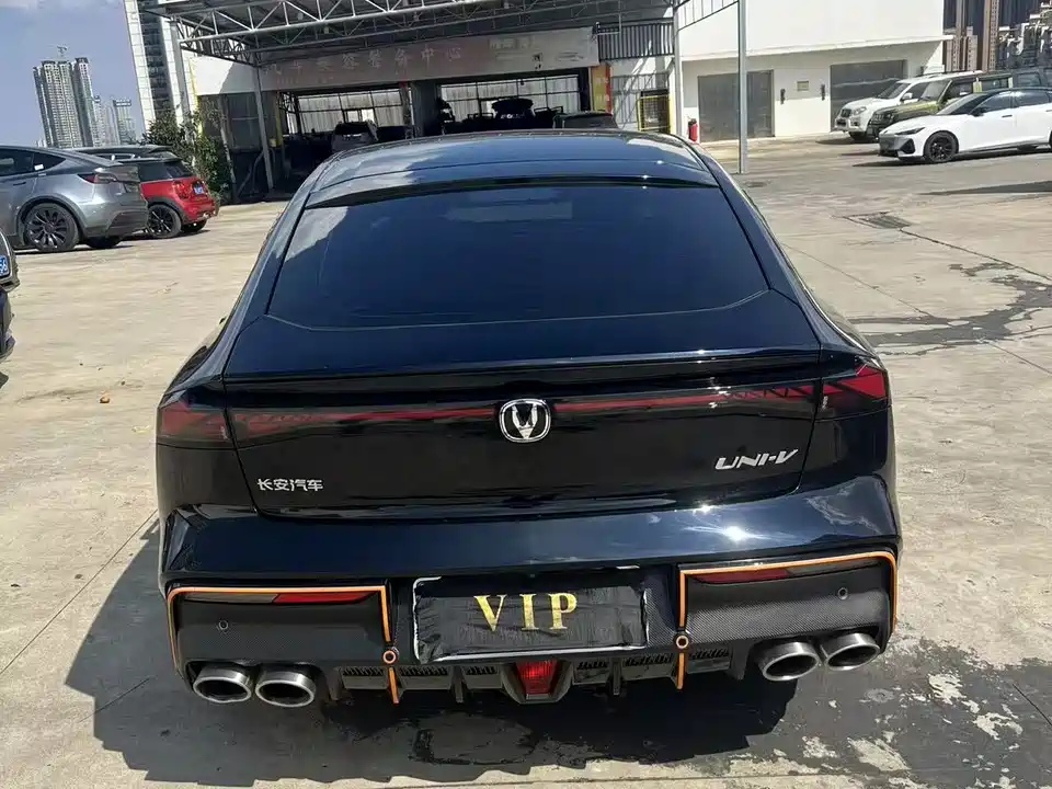 Changan UNI-V