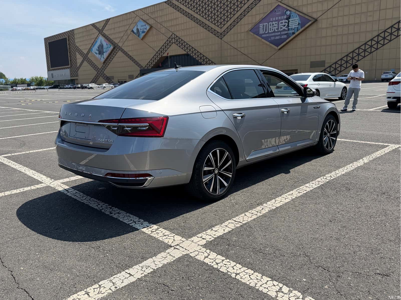 Skoda Superb, 2023 4