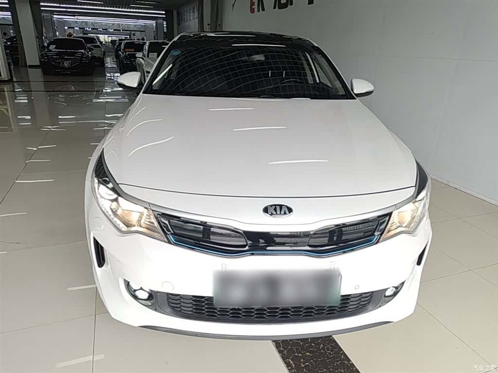 Kia K5, 2020 3