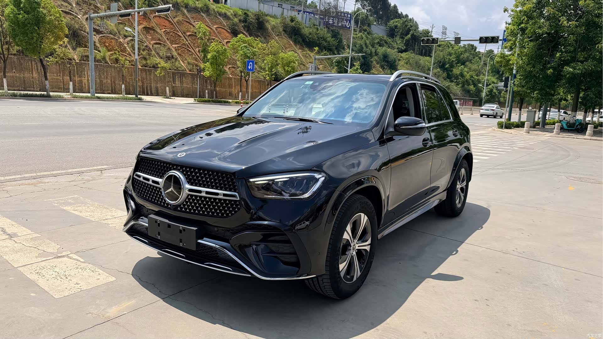 Mercedes-Benz GLE, 2023 1