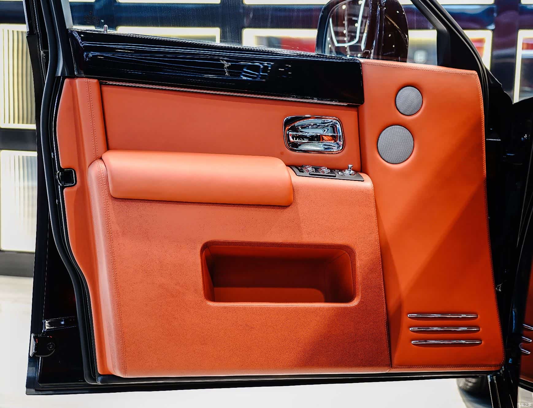 Rolls-Royce Phantom, 2014 10