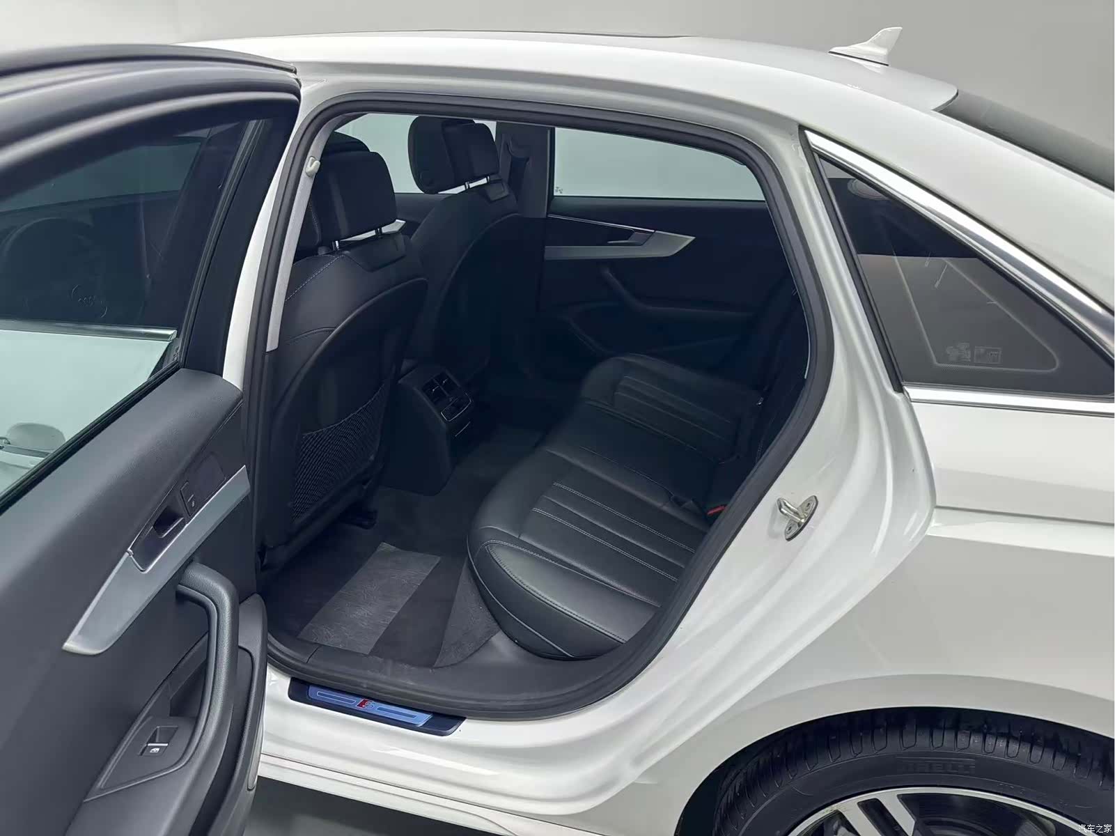 Audi A4L, 2021 6