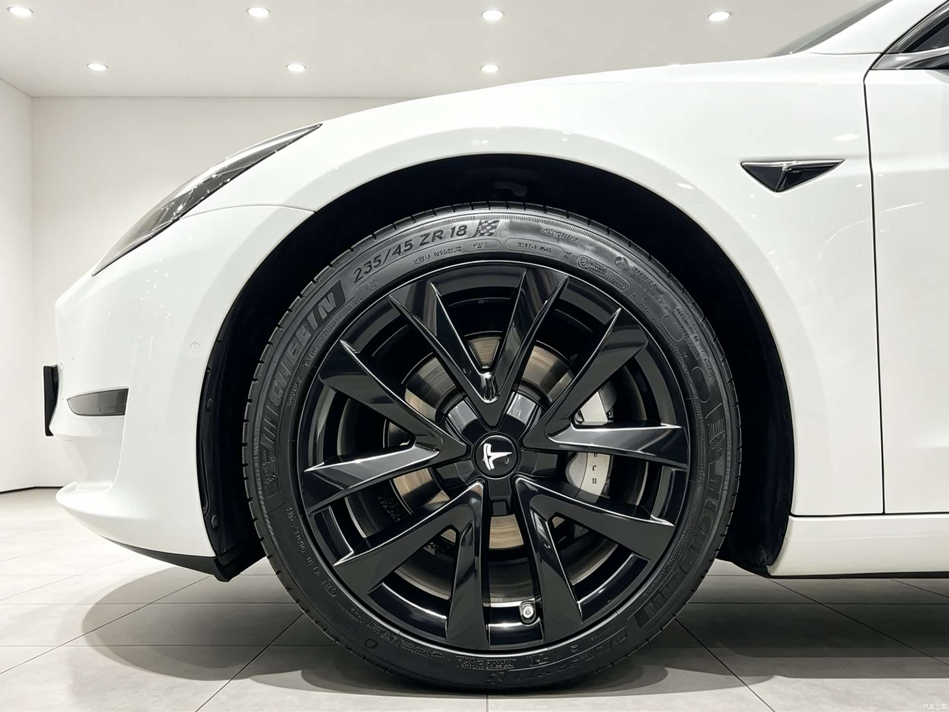 Tesla Model 3, 2021 14