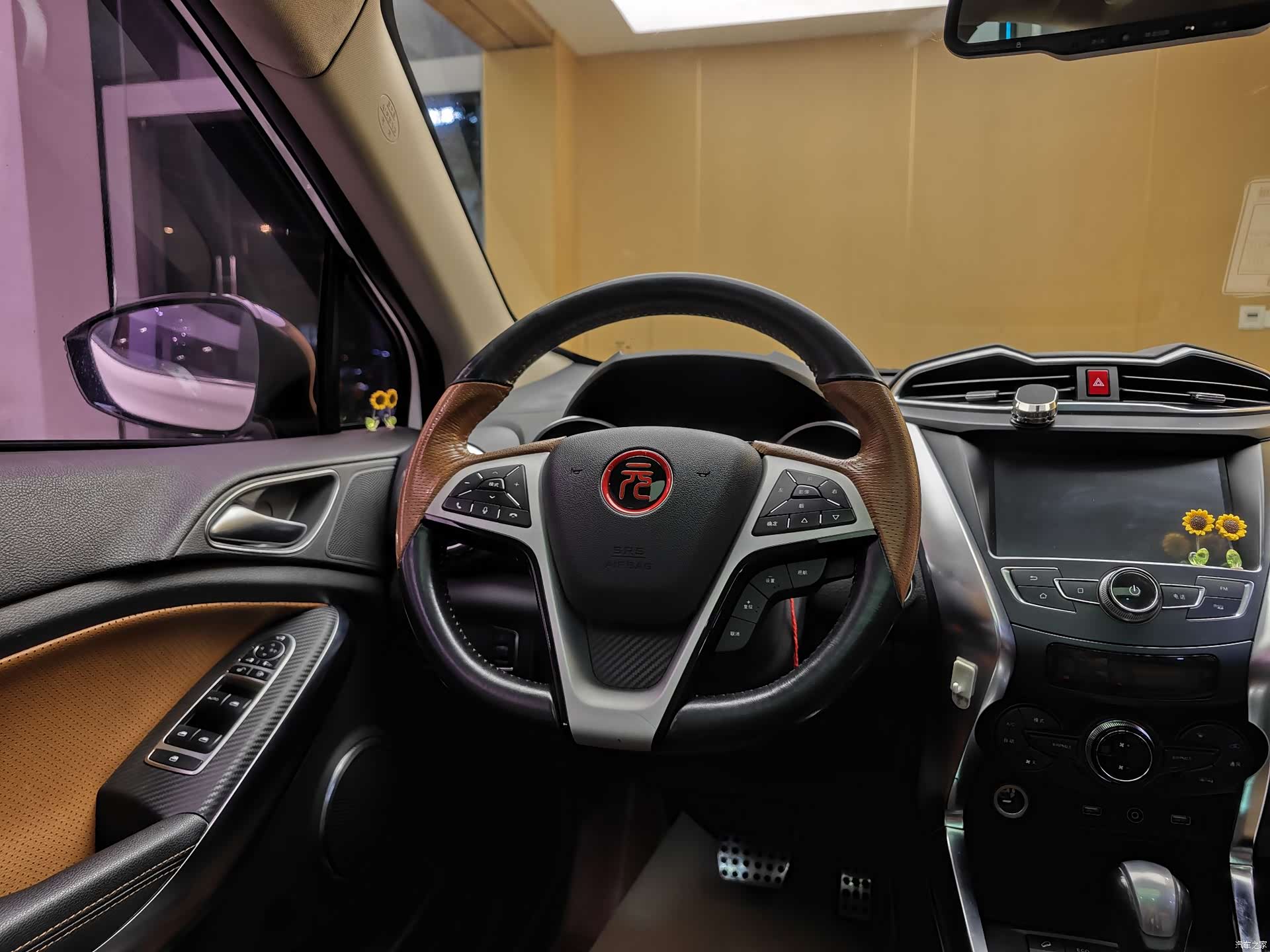 BYD Yuan, 2017 14