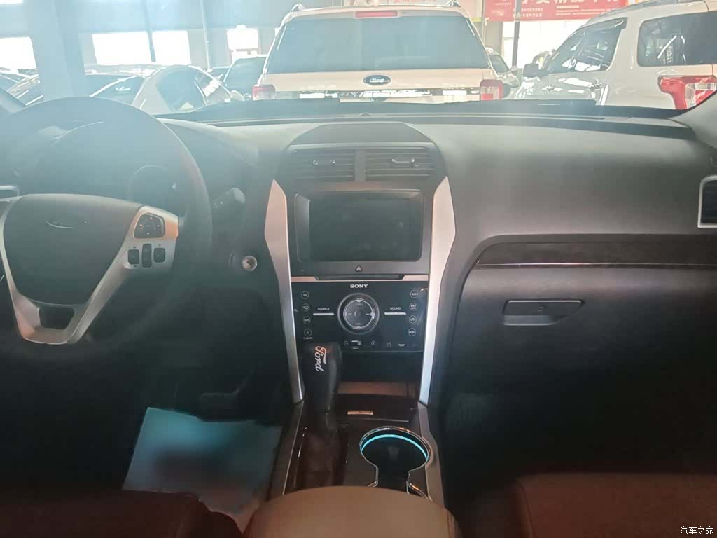 Ford Explorer, 2015 все фото