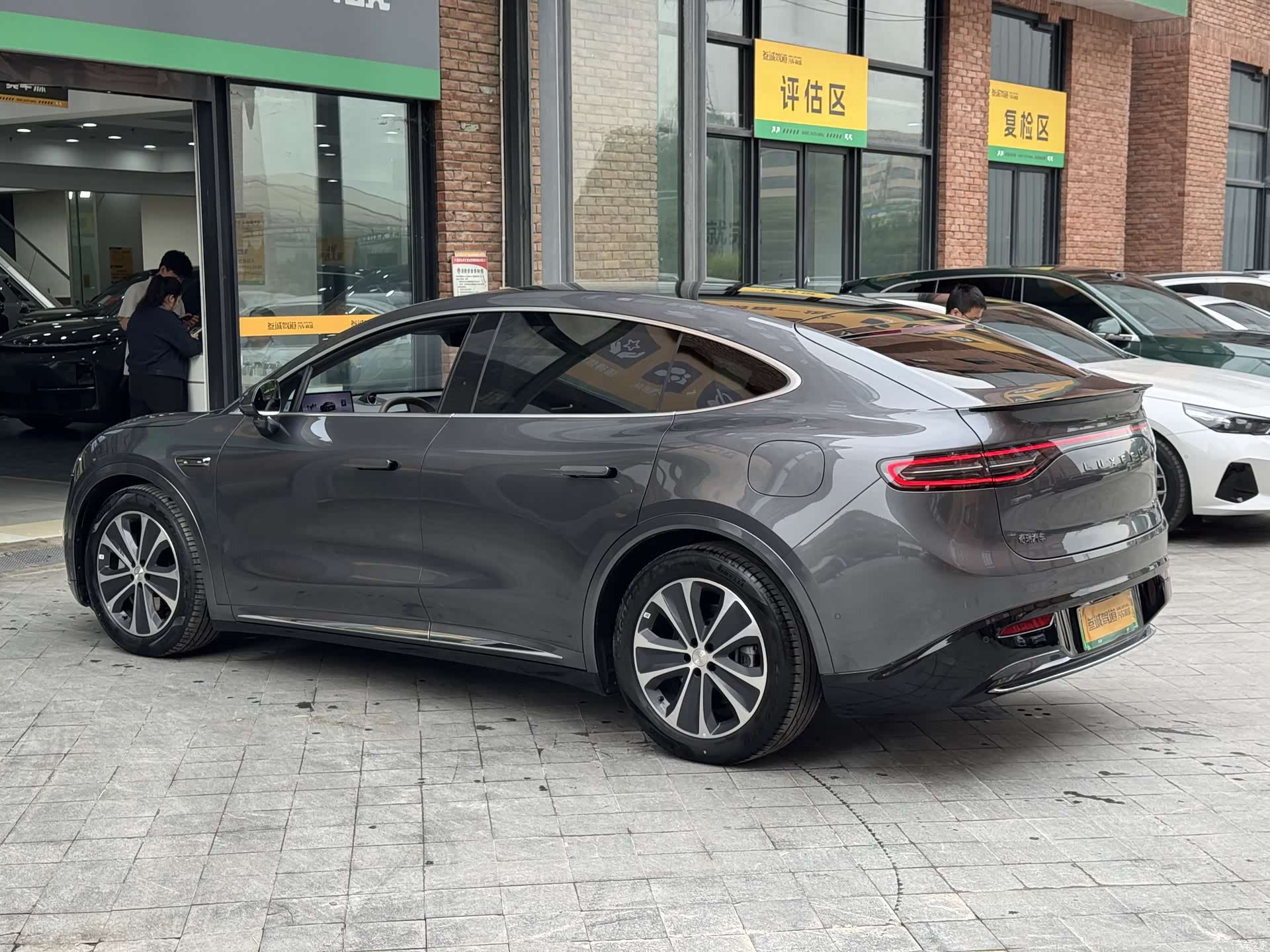 Luxeed R7, 2025 6