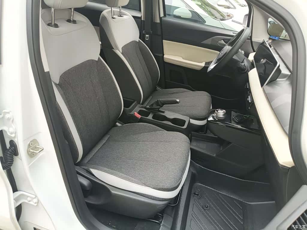 Geely E, 2024 25