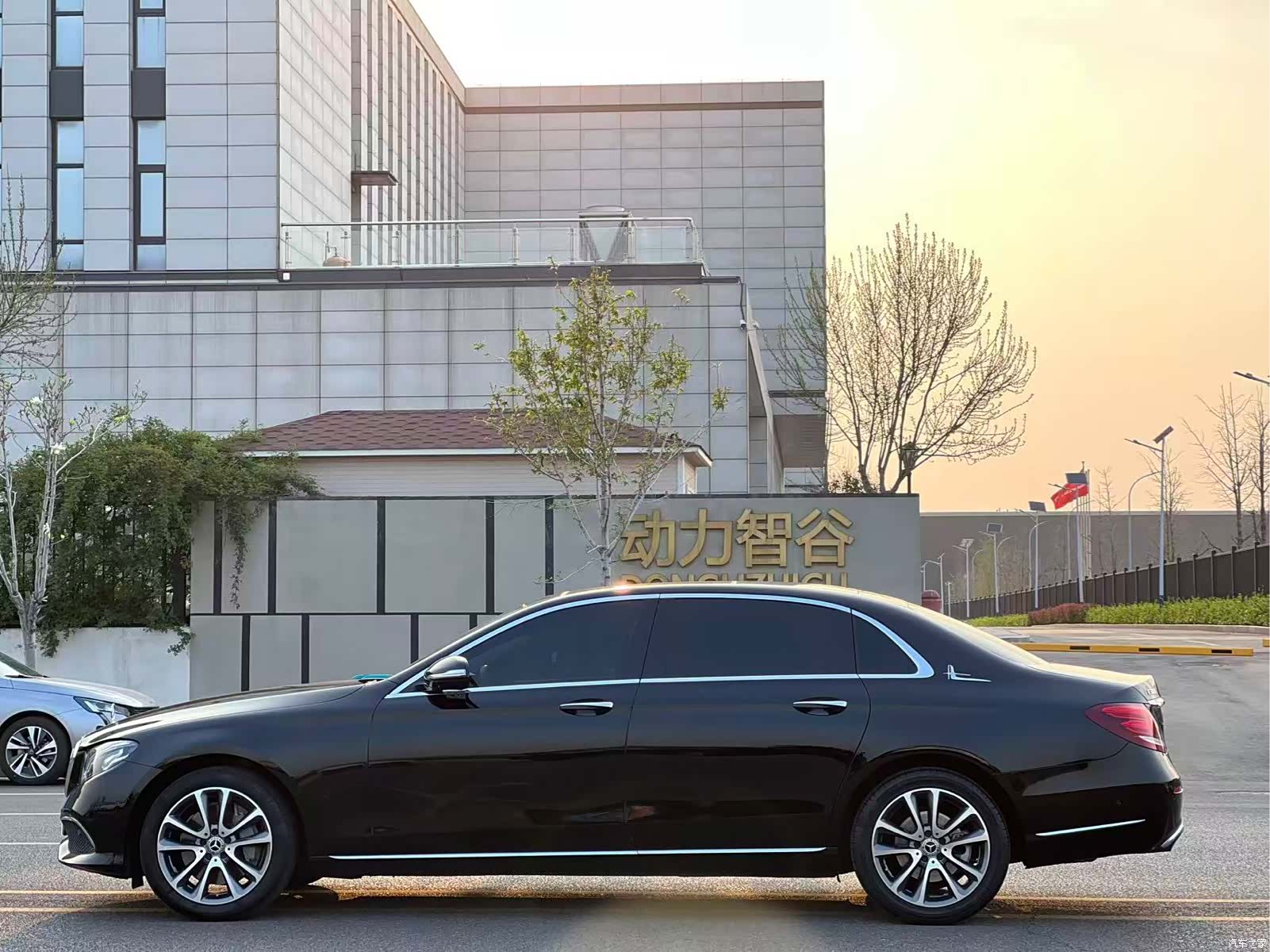 Mercedes-Benz E-Class, 2018 3